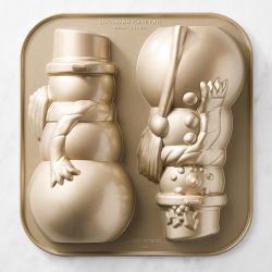 Nordic Ware Nonstick Cast Aluminum 3D Snowman Pan