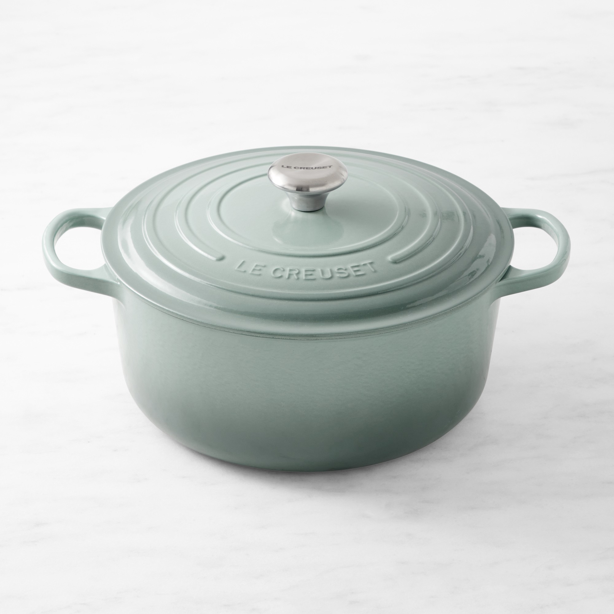 Le Creuset Signature Enameled Cast Iron Round Dutch Oven Simolary simolary.com