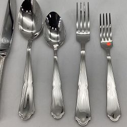 OPEN BOX: Contour 5-Piece Flatware Set