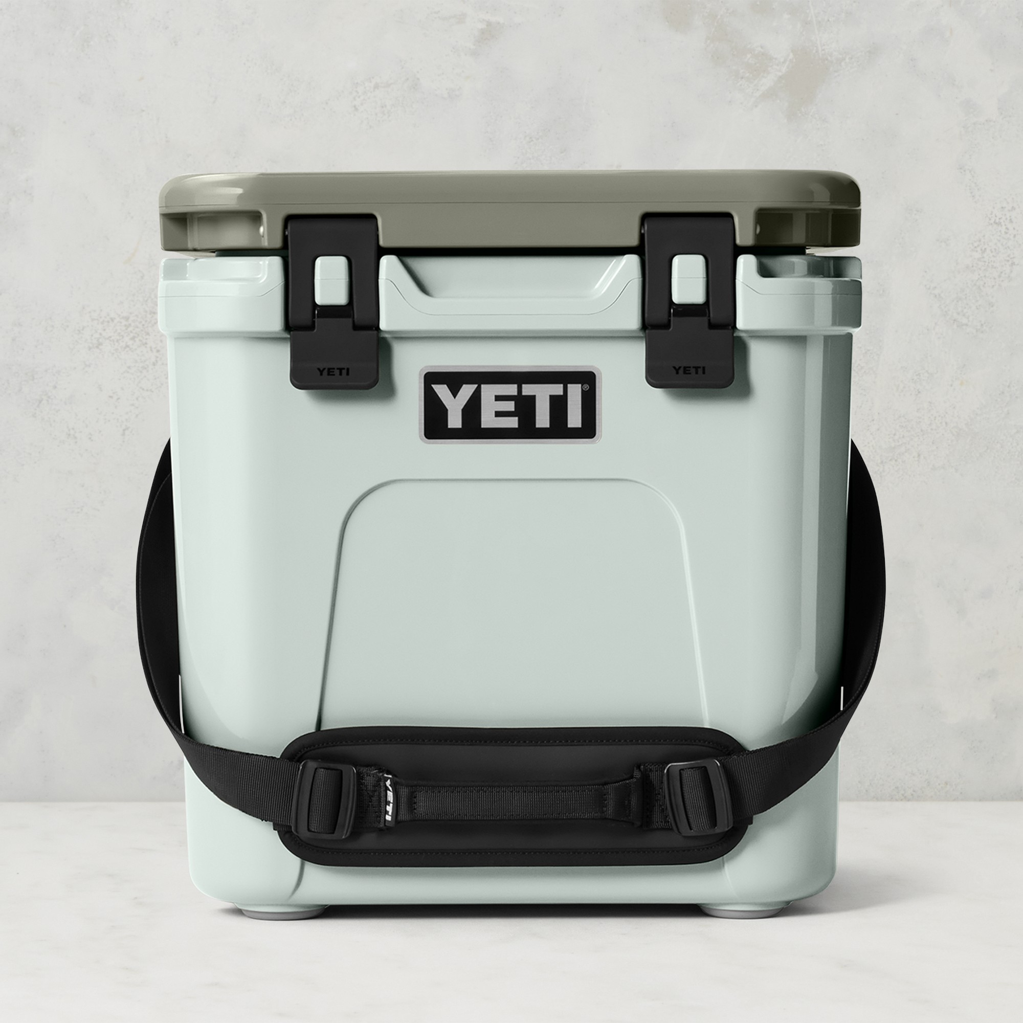 YETI Roadie 24 Hard Cooler Sansujyuku sansujyuku.com