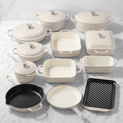 Le Creuset Signature Mixed Material 18-Piece Cookware & Bakeware Set, Brioche