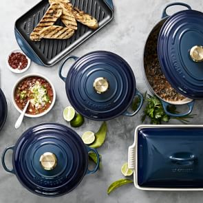Guanto Da Forno Le Creuset In 100% Cotone – Lungo 31,75 Cm, Denim, Con Calamita Per Appenderlo, Lavabile In Lavatrice
