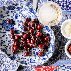 Marlo Thomas x Williams Sonoma Deep Platter