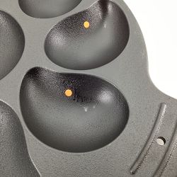 OPEN BOX: Pre-Seasoned Cast Iron Oyster Grill Pan