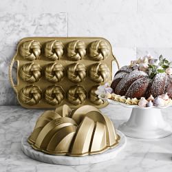 Nordic Ware Nonstick Cast Aluminum 75th Anniversary Cakelet Plaque