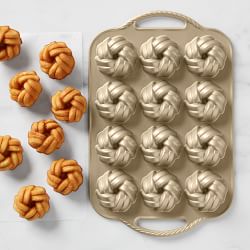 Nordic Ware Cast Aluminum Nonstick 75th Anniversary Cakelet Plaque