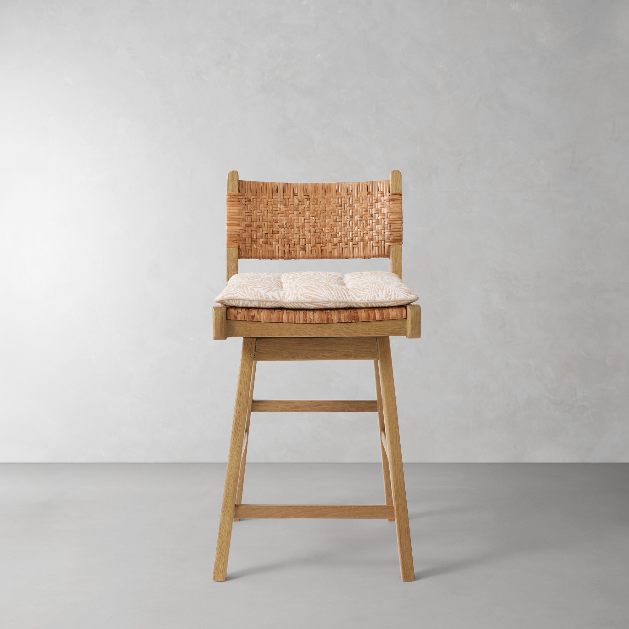 Morris & Co., Larkspur Natural with Flax Piping
