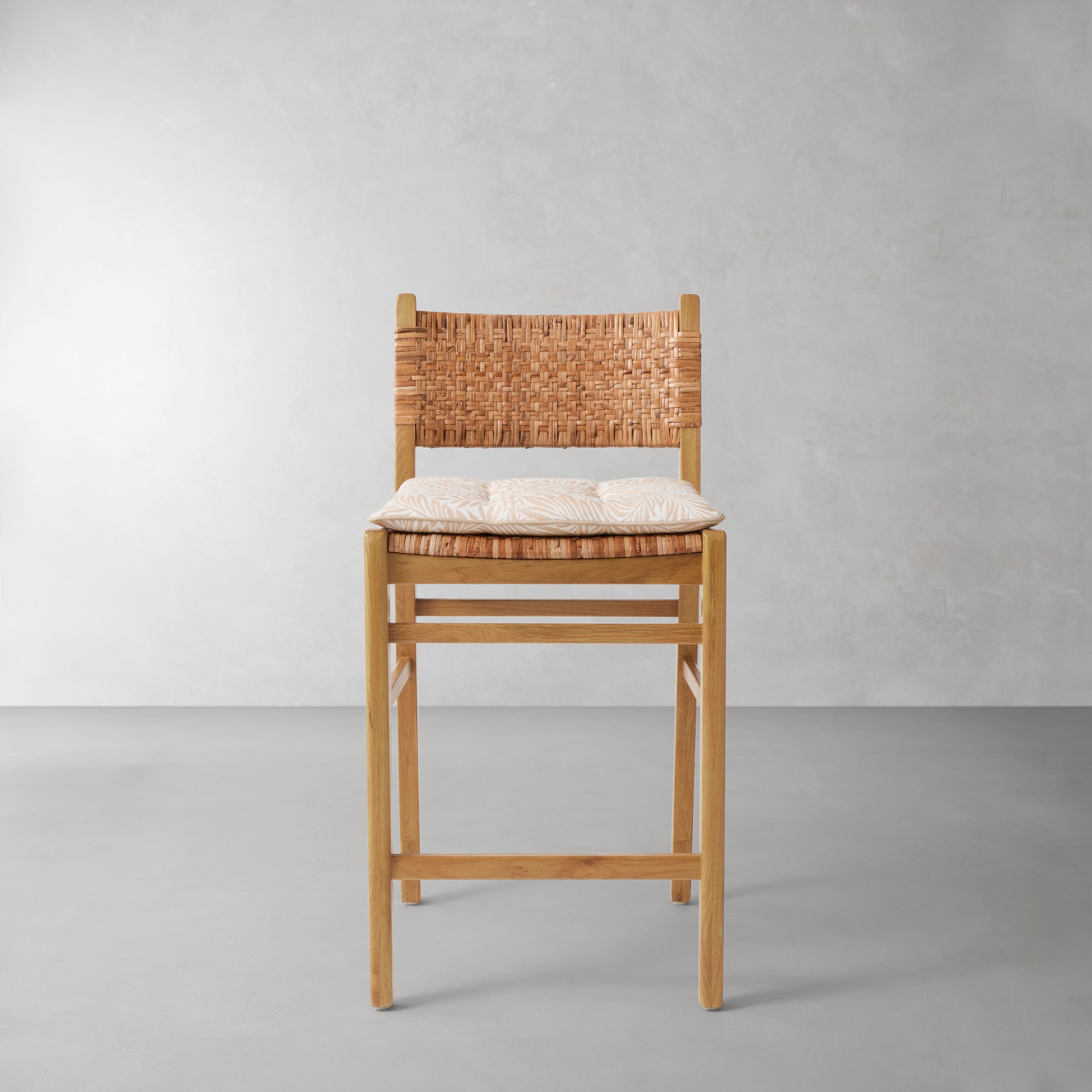 Morris & Co., Larkspur Natural with Flax Piping