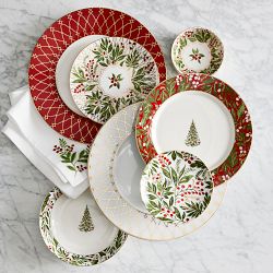 Noel Garland Embroidered Napkins, Set of 4 