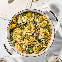 Lodge USA Enameled Cast Iron Dutch Oven