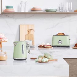 Breville Luxe Duo Kettle &amp; Toaster Boxed Set, Pistachio
