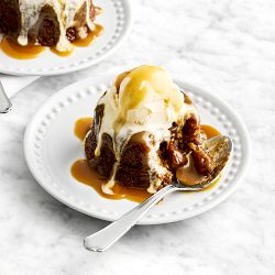 Williams Sonoma Test Kitchen Sticky Toffee Pudding, Set of 12