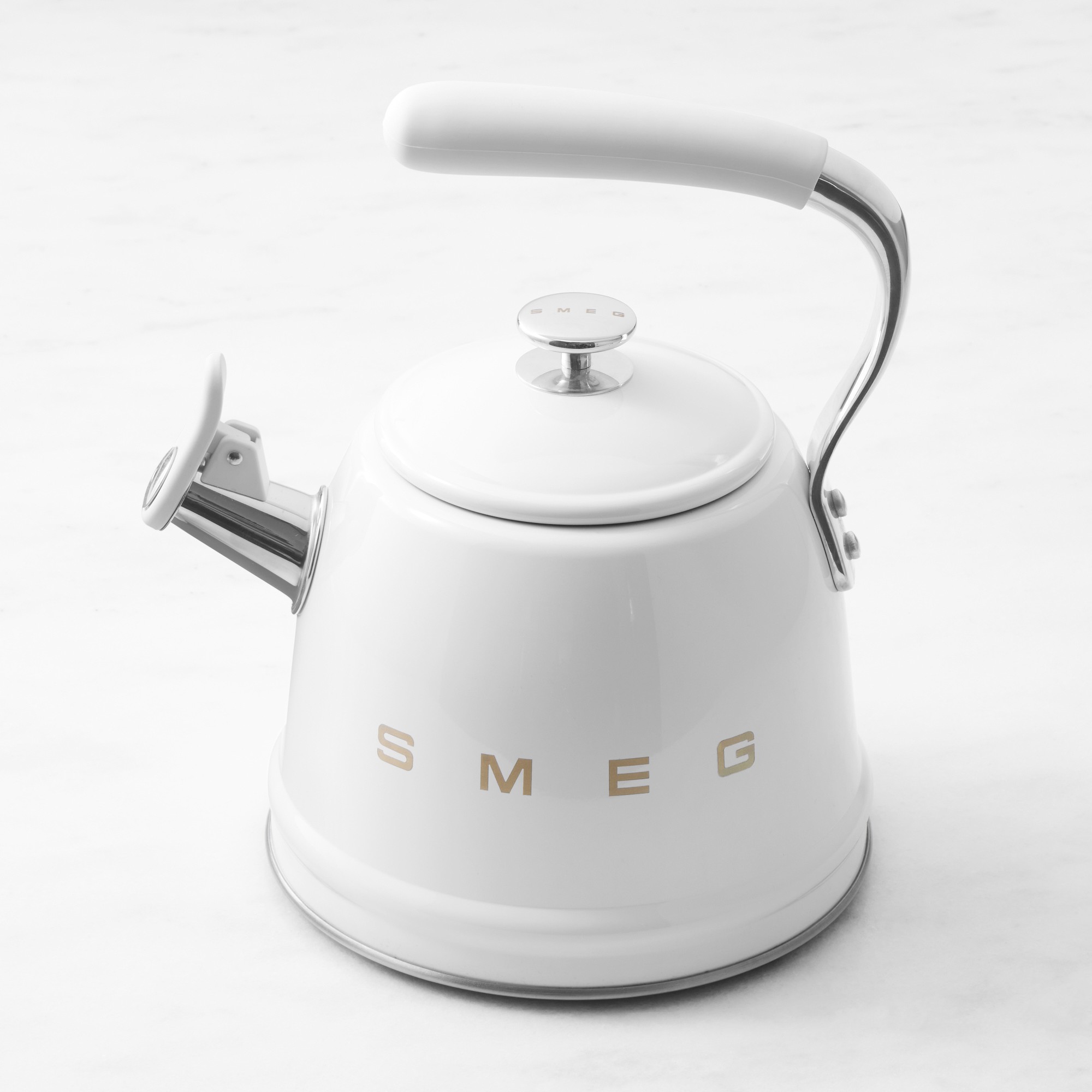 SMEG Stainless-Steel Whistling Tea Kettle, 2.5-Qt. Simolary simolary.com