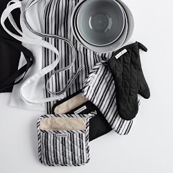 Williams Sonoma Classic Stripe Oven Mitt
