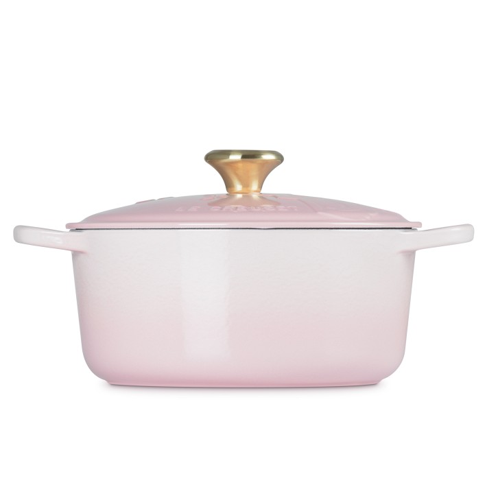 Wicked x Le Creuset Dutch Ovens – Glinda Pink & Elphaba Green
