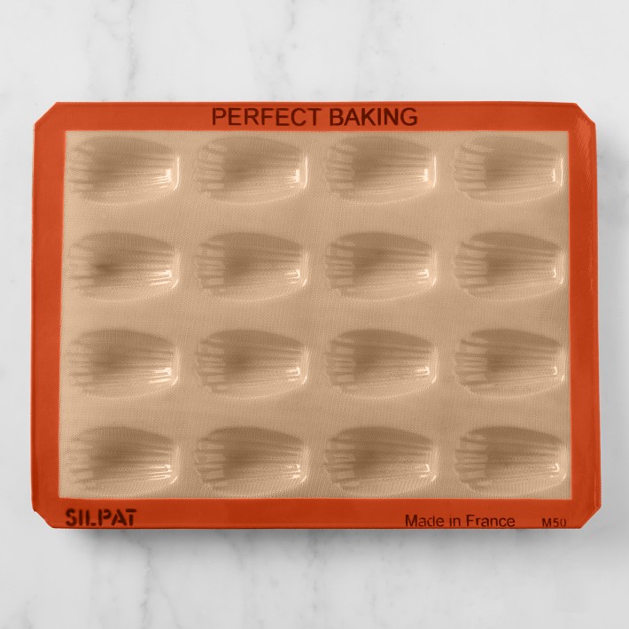 Silikomart Classic Madeleine Pan - 9-Count Platinum Silicone Mold For Baking