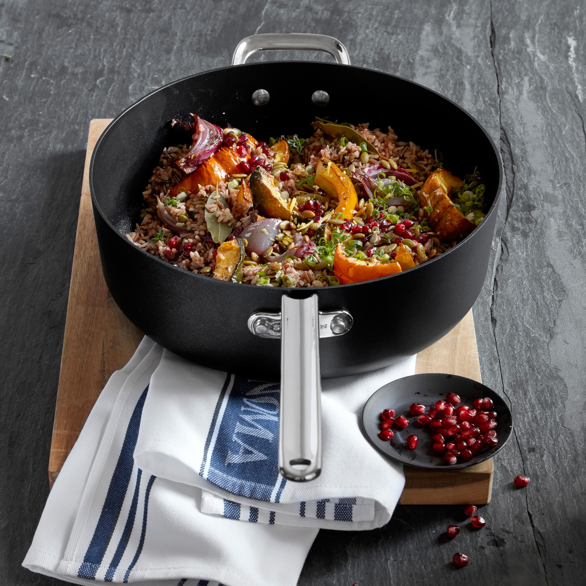 SCANPAN TechnIQ Nonstick Braiser Saute Pan, 6-Qt. Sansujyuku sansujyuku.com