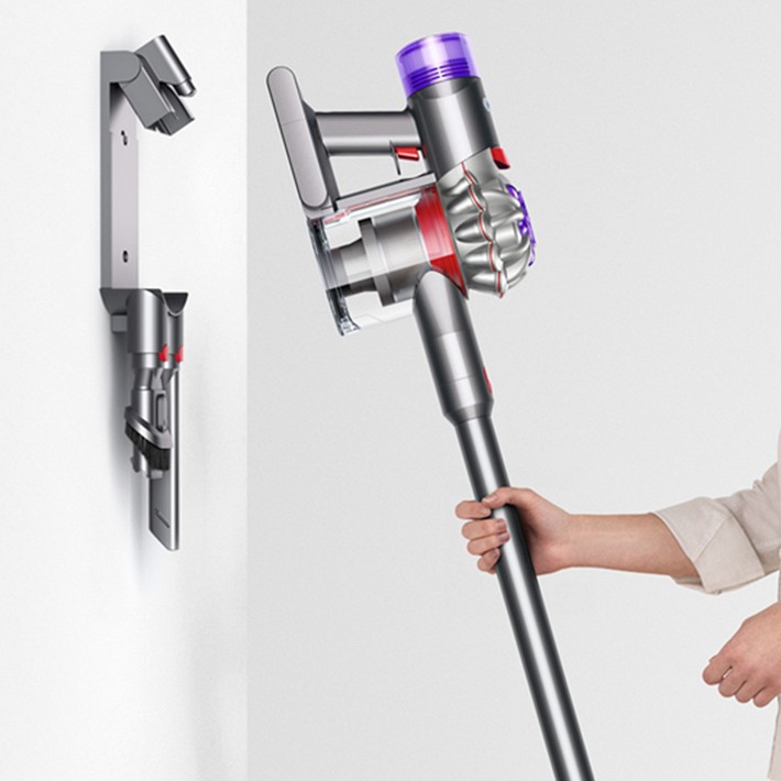 Dyson V8 Cordless Vacuum Cleaner | Williams Sonoma