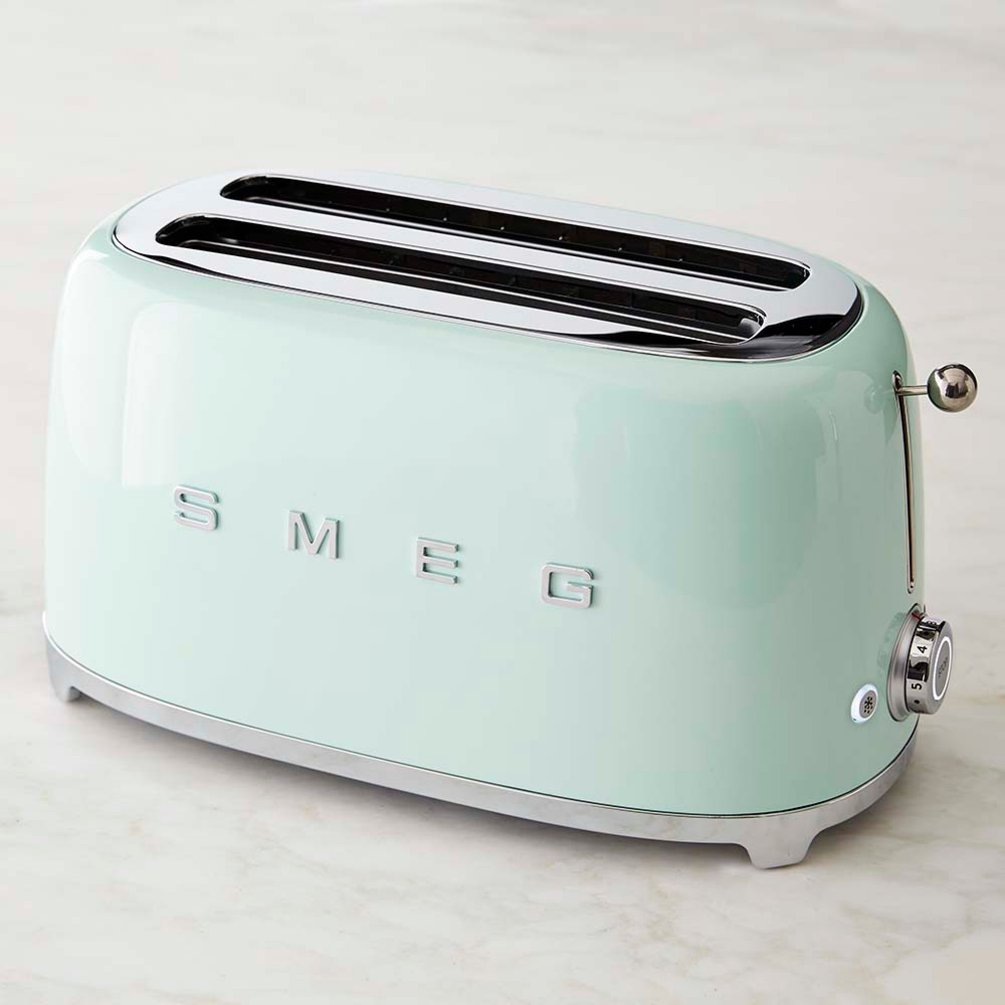 SMEG 4-Slice Toaster Sansujyuku sansujyuku.com