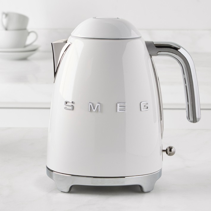 SMEG Electric Kettle 3D Logo, White