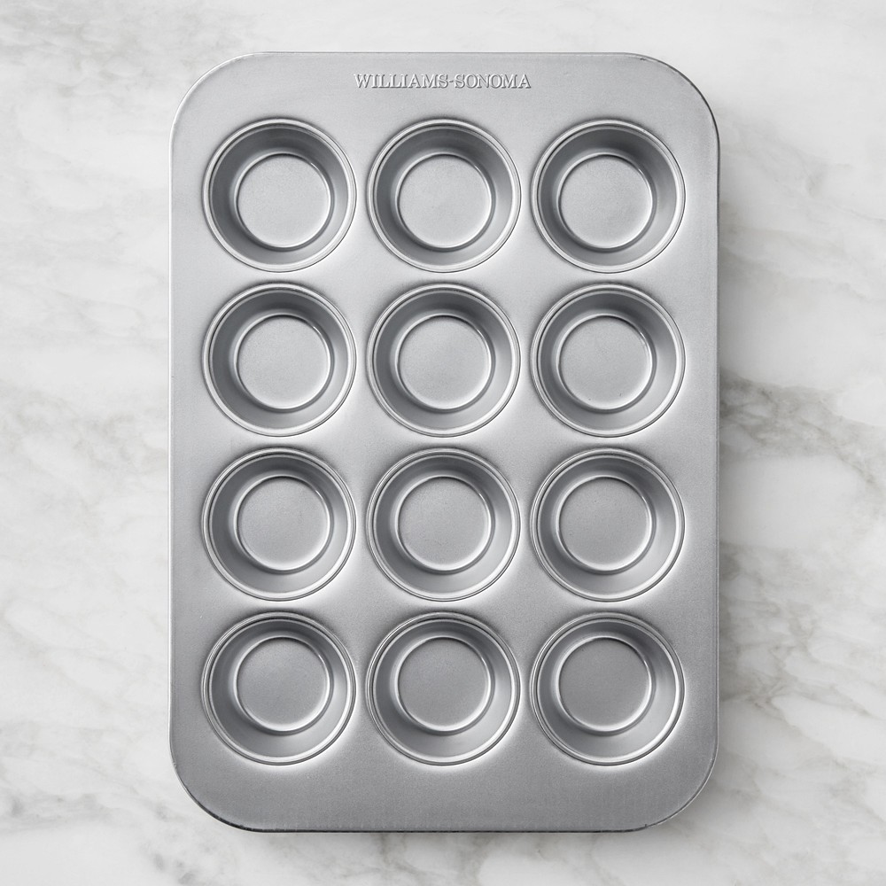 Williams Sonoma Traditionaltouch™ Muffin Pan, 12-Well - 12-Well