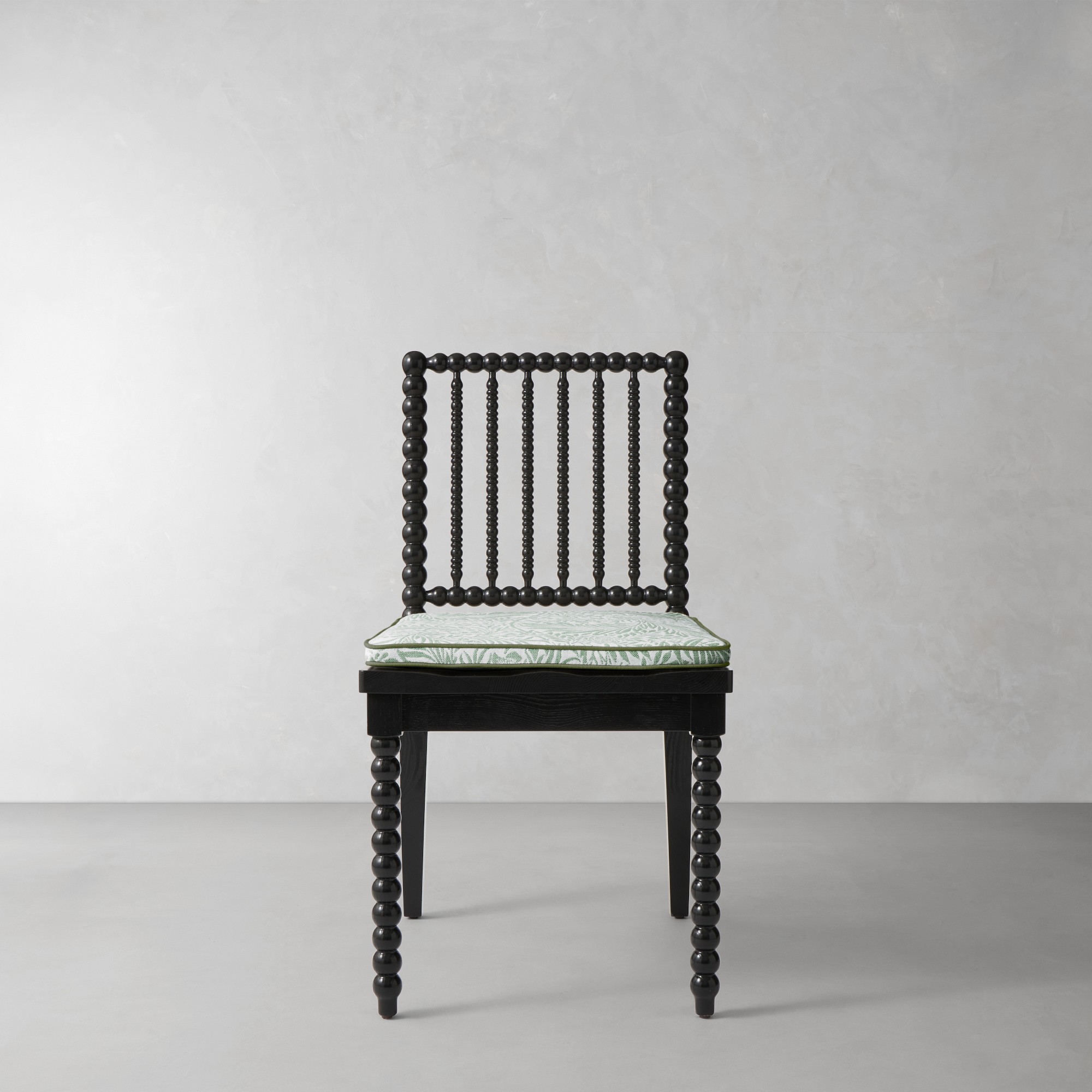 Morris & Co., Larkspur Sage with Fern Piping