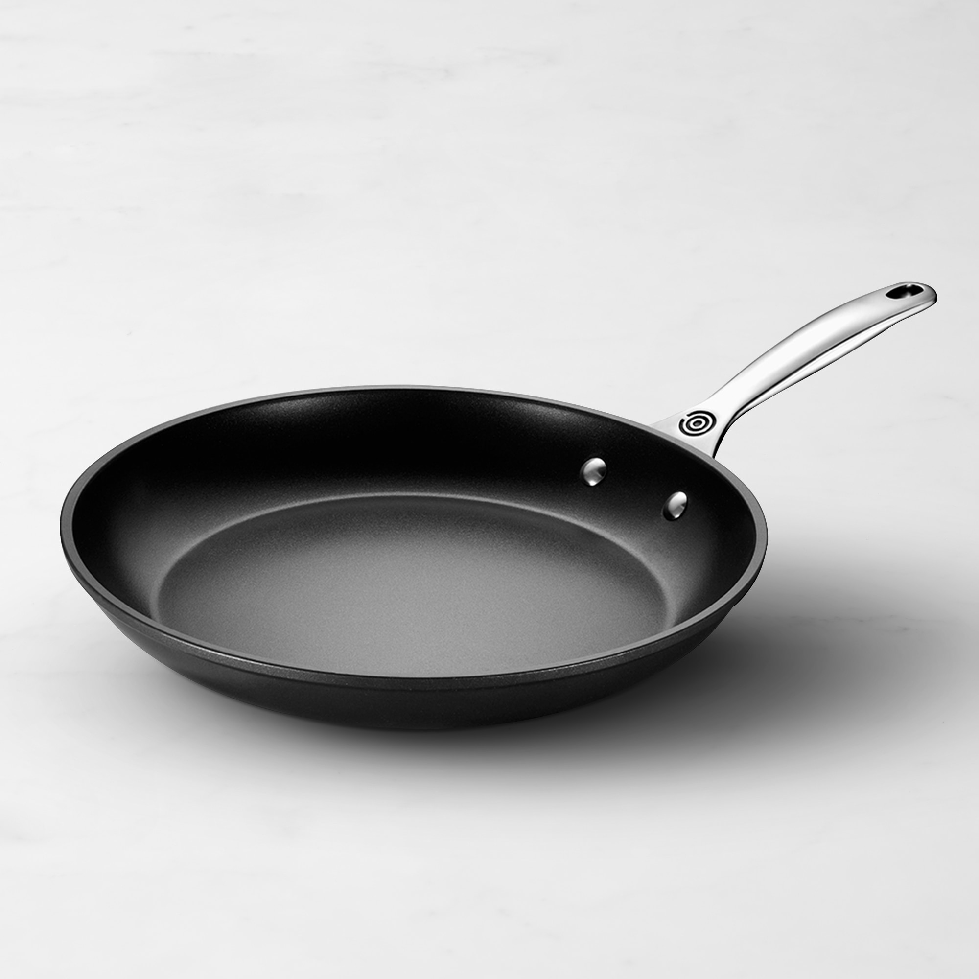 Le Creuset Toughened Nonstick PRO Fry Pans Simolary simolary.com