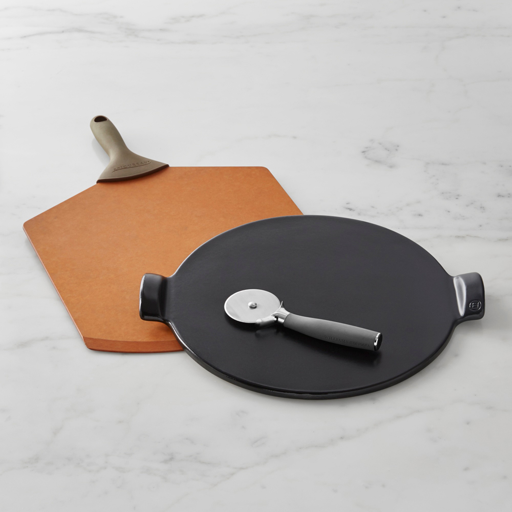 Emile Henry French Ceramic Ultimate Pizza Set with Peel & Pizza Wheel Sansujyuku sansujyuku.com