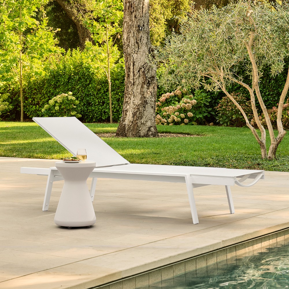 Williams Sonoma Santa Barbara Chaise - Thumbnail 3