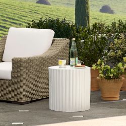 Tropea Fluted Accent Table (18")