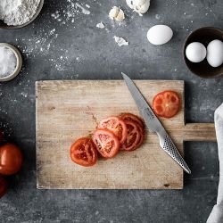 Global Classic Serrated Utility Knife, 6"