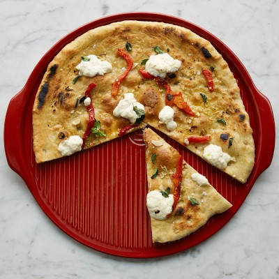 Emile Henry French Ceramic Ribbed Pizza Stone Simolary simolary.com 11