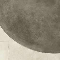 Tulip Outdoor Oval Dining Table (70")