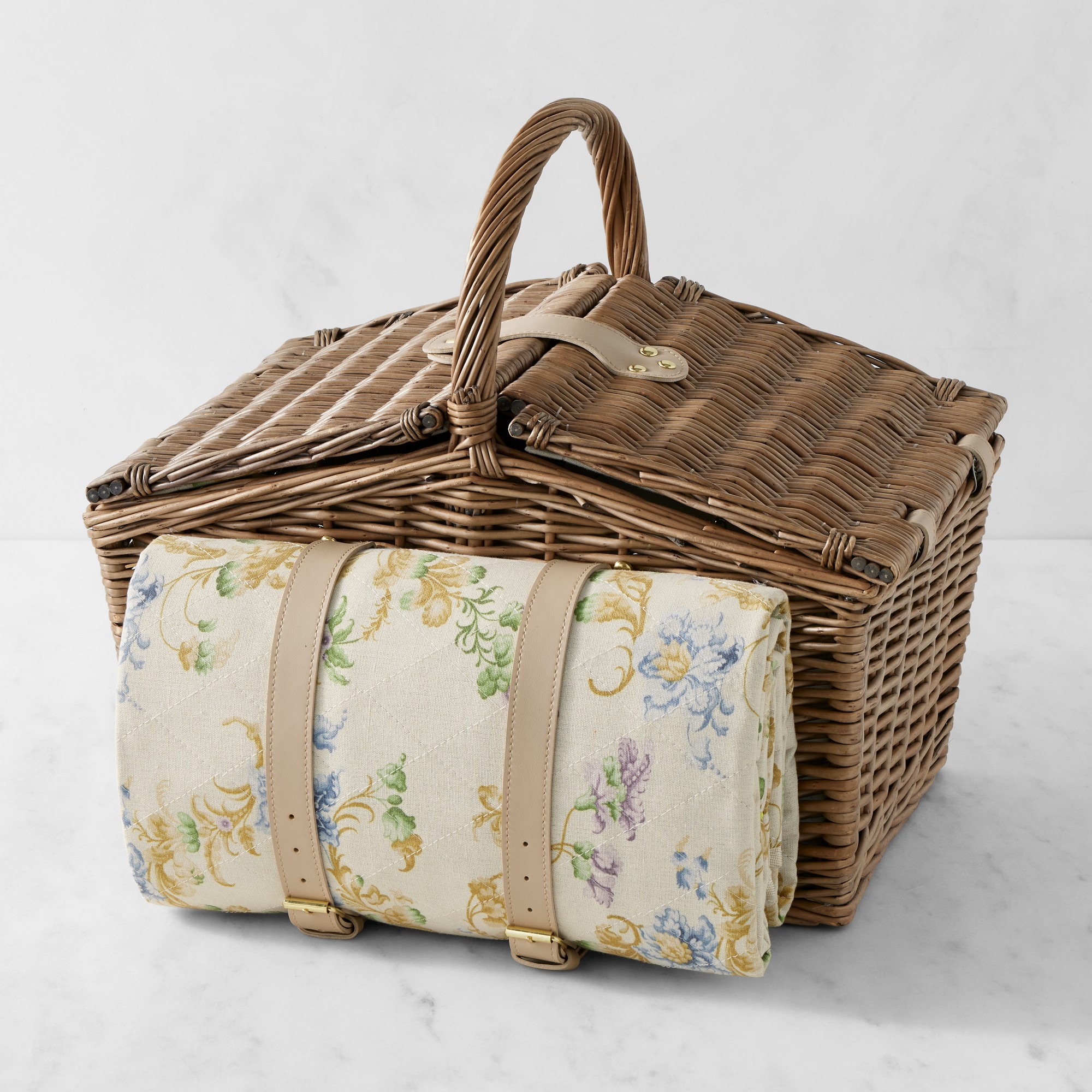 Bridgerton x Williams Sonoma Picnic Basket Simolary simolary.com 5
