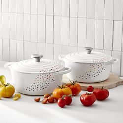 Le Creuset Signature Enameled Cast Iron Round Dutch Oven, 4 1/2-Qt., L'OVEn