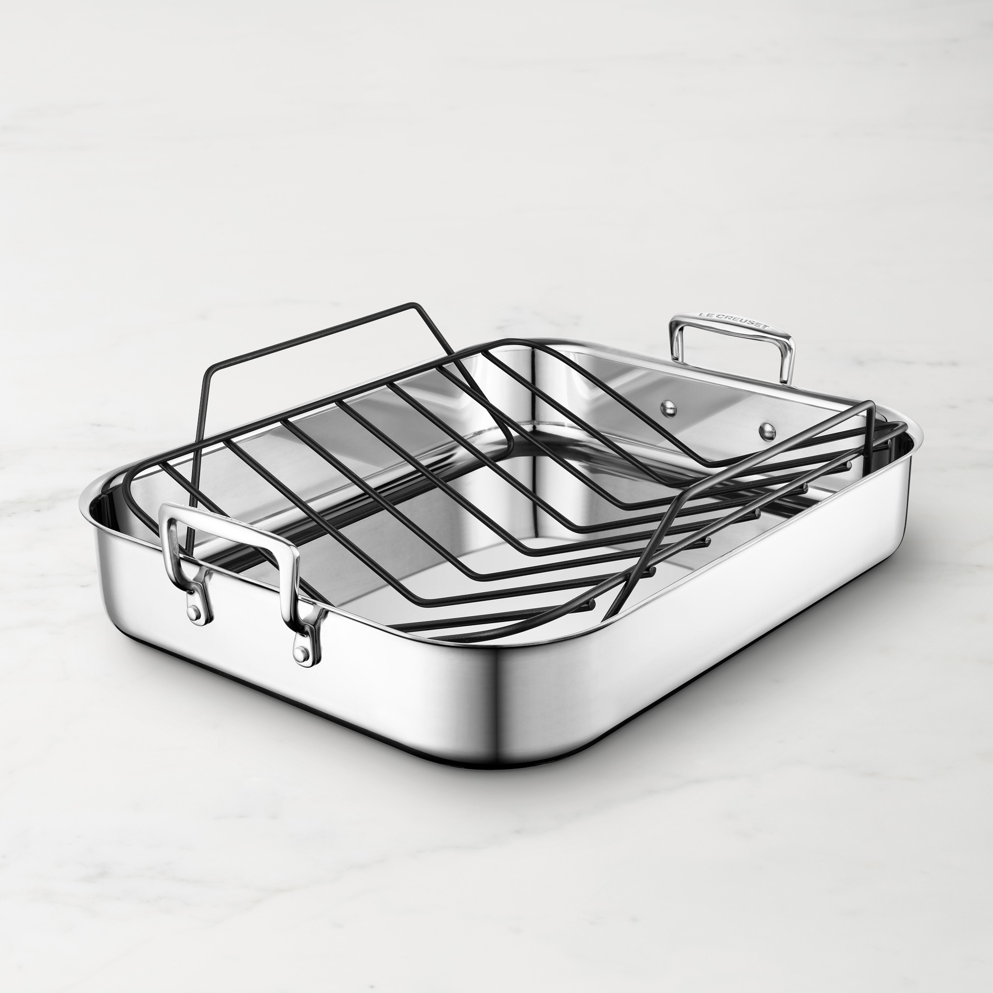 Le Creuset Signature Stainless-Steel Roasting Pan with Nonstick Rack, Large Simolary simolary.com