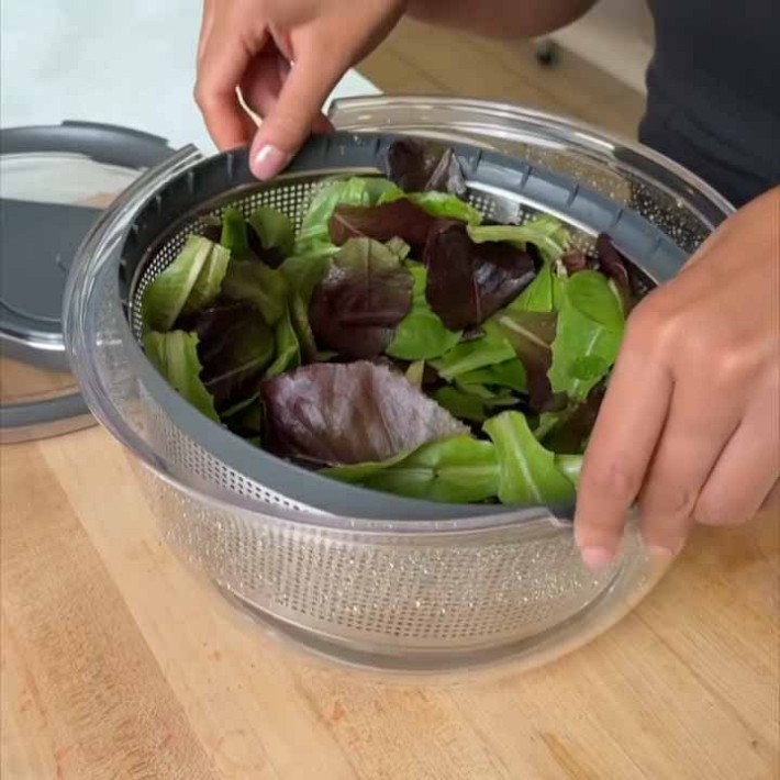 oil metal can for dribbling dressing on salads Amazon.com: 6x1.6 Oz Salad Dressing Containers with Lids, Small Leakproof Reusable Stainless Steel Salad Dressing Container to Go for Lunch Boxes, Sauce containers, Picnics, Travel Meal Prep and Kitchen Storage: Home &