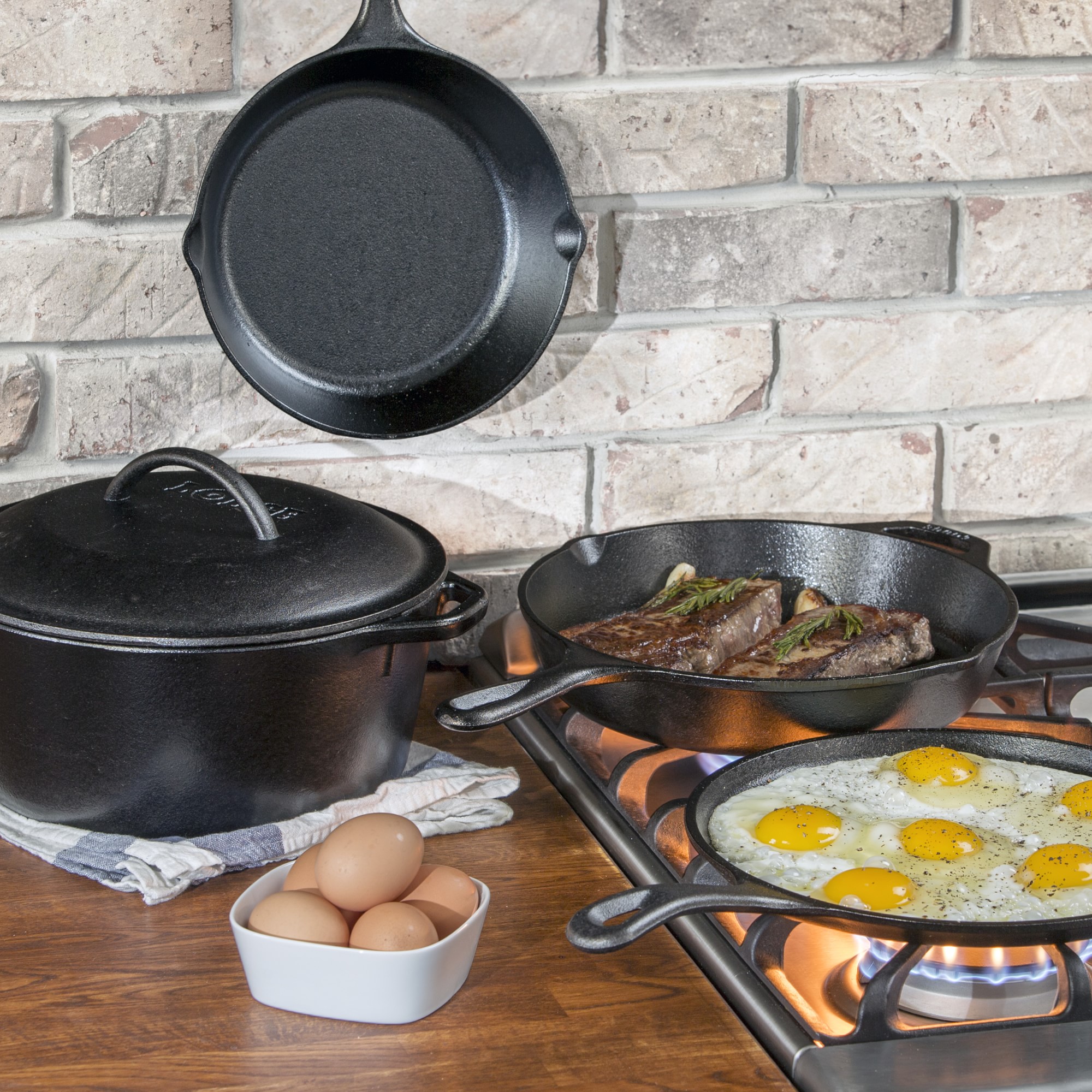 Lodge Classic Seasoned Cast Iron 5-Piece Cookware Set Sansujyuku sansujyuku.com