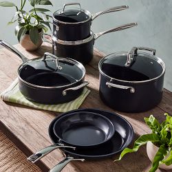 Le Creuset Essential Ceramic Nonstick 13-Piece Cookware Set