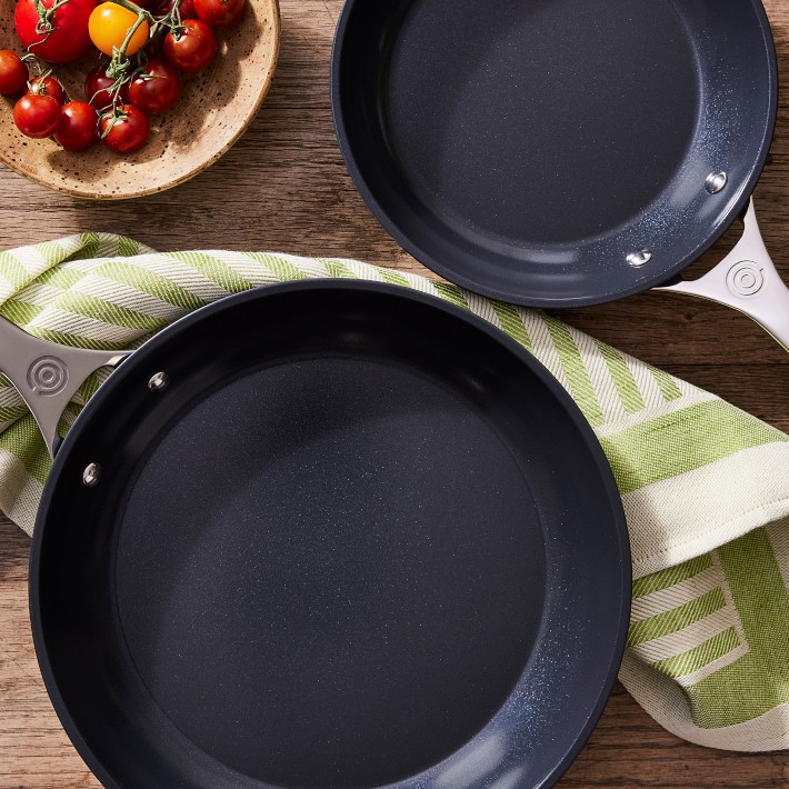Le Creuset Essential Ceramic Nonstick Fry Pan | Williams Sonoma