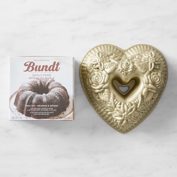 未使用 Williams-Sonoma Nordic Wareハートタルト型2枚 Nordic Ware Floral Heart Bundt Pan & Cake Mix | Williams Sonoma