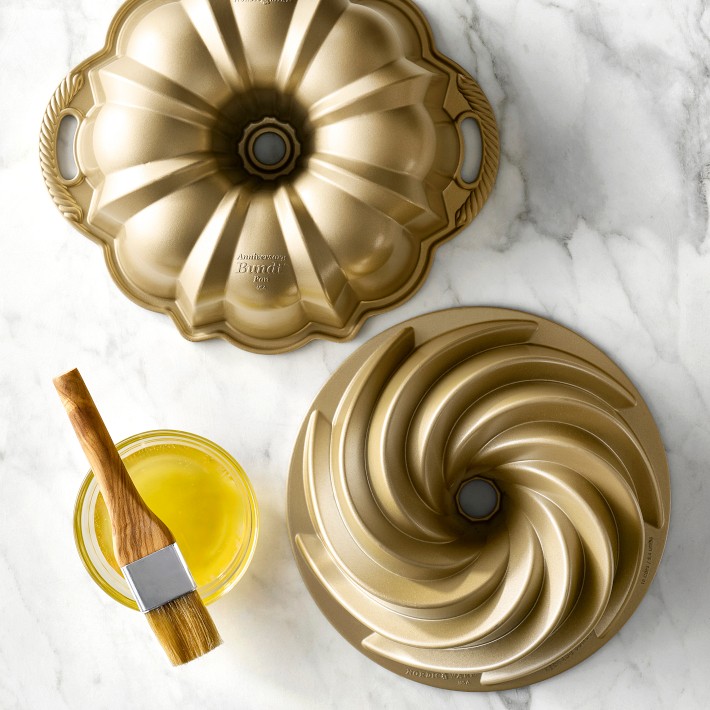 Nordic Ware Heritage Bundt® Pan | Williams Sonoma
