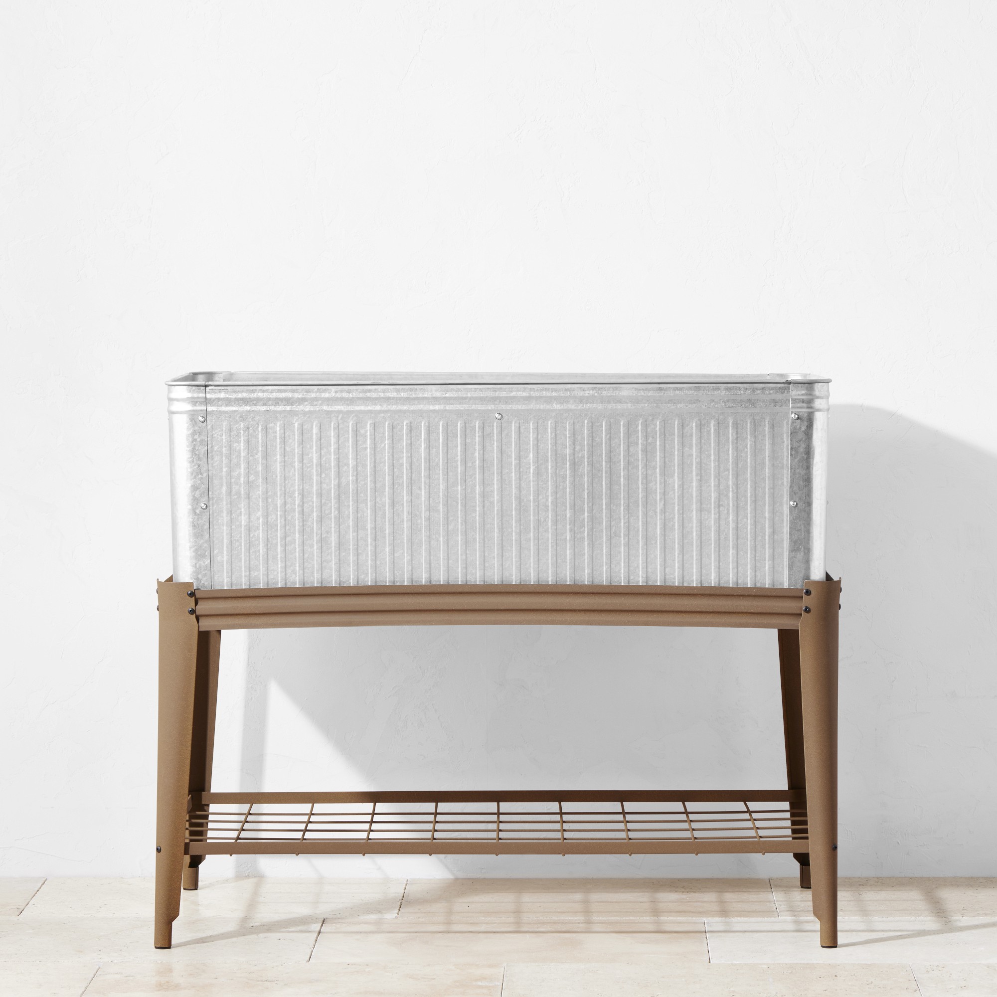 Vintage Galvanized Raised Planter with Rust Stand, 3.3′ x 3.1′ Sansujyuku sansujyuku.com