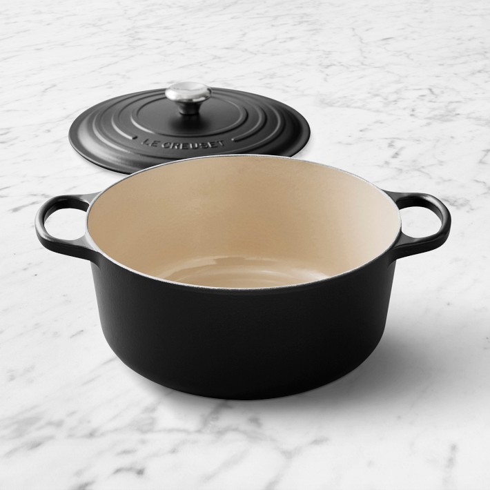 Le Creuset Signature Oval Dutch Oven | Williams Sonoma
