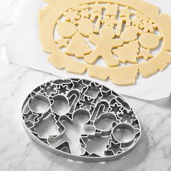 Williams Sonoma Holiday Oval Cookie Plaque