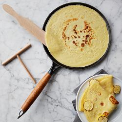 Staub Enameled Cast Iron Crêpe Pan with Spreader &amp; Spatula