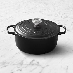 Le Creuset Signature Enameled Cast Iron Round Dutch Oven, 5.5-Qt., Matte Black