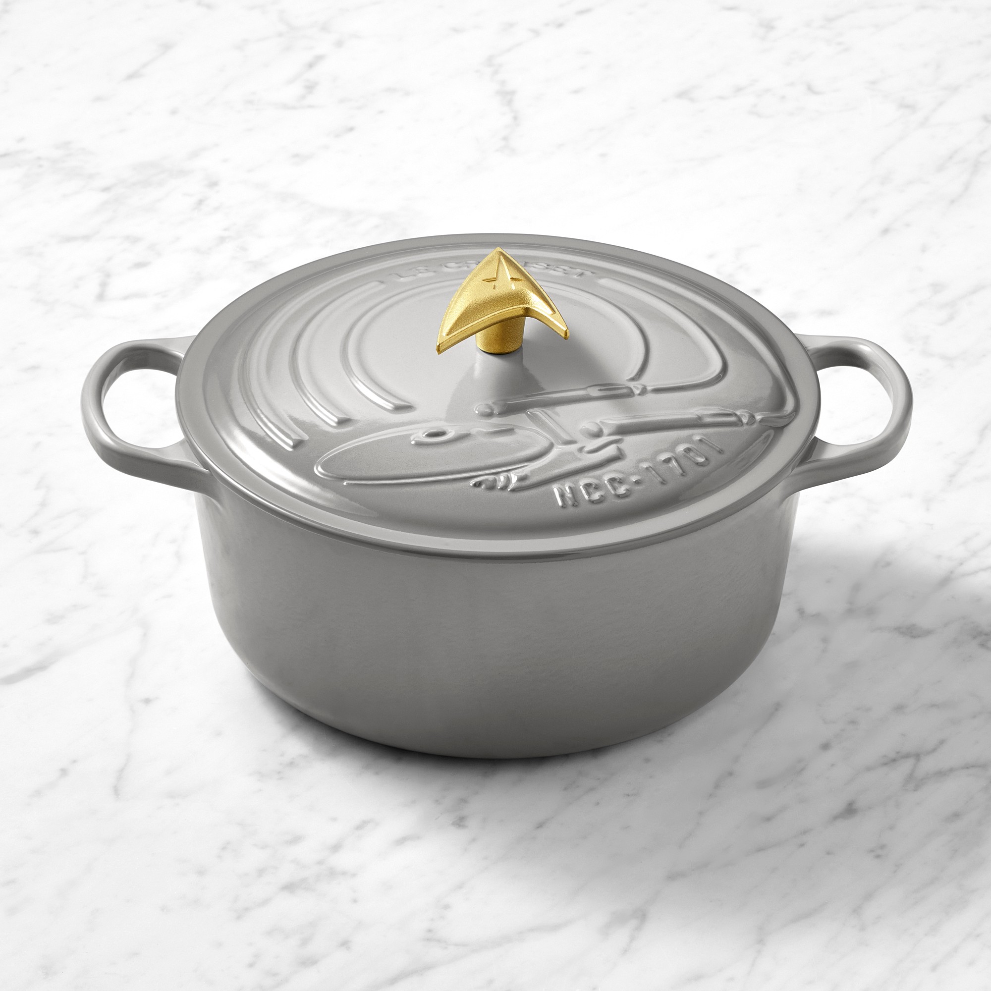 Le Creuset x Star Trek Enterprise Signature Enameled Cast Iron Round Dutch Oven, 5.5-Qt simolary.com 5 Le Creuset x Star Trek Enterprise Signature Enameled Cast Iron Round Dutch Oven, 5.5-Qt Simolary simolary.com 5