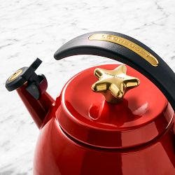 Le Creuset Cloche Tea Kettle with Star Knob, 2-Qt