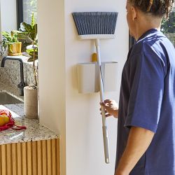 Joseph Joseph CleanTech WallMounted Broom